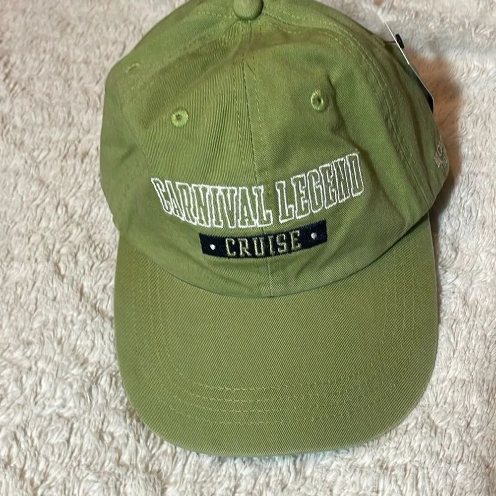 NWT Carnival legend hat